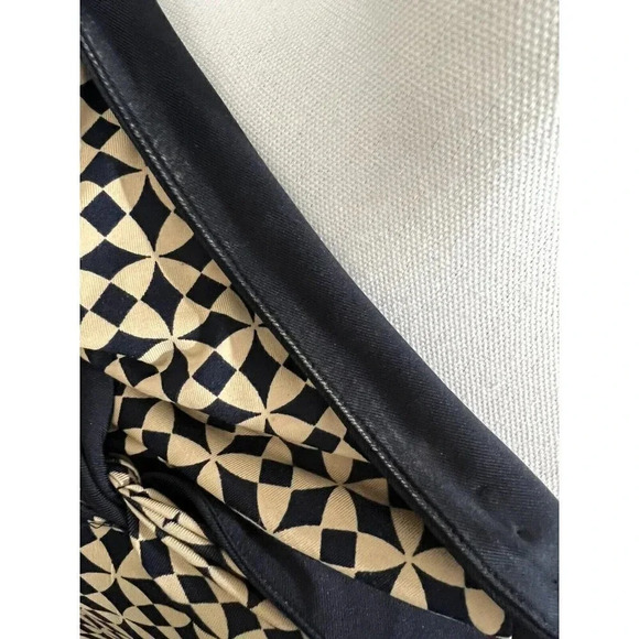 BCBG Maxazria Dress Tan and Black Geometric Mod Draped Neckline Size XS - Picture 7 of 10